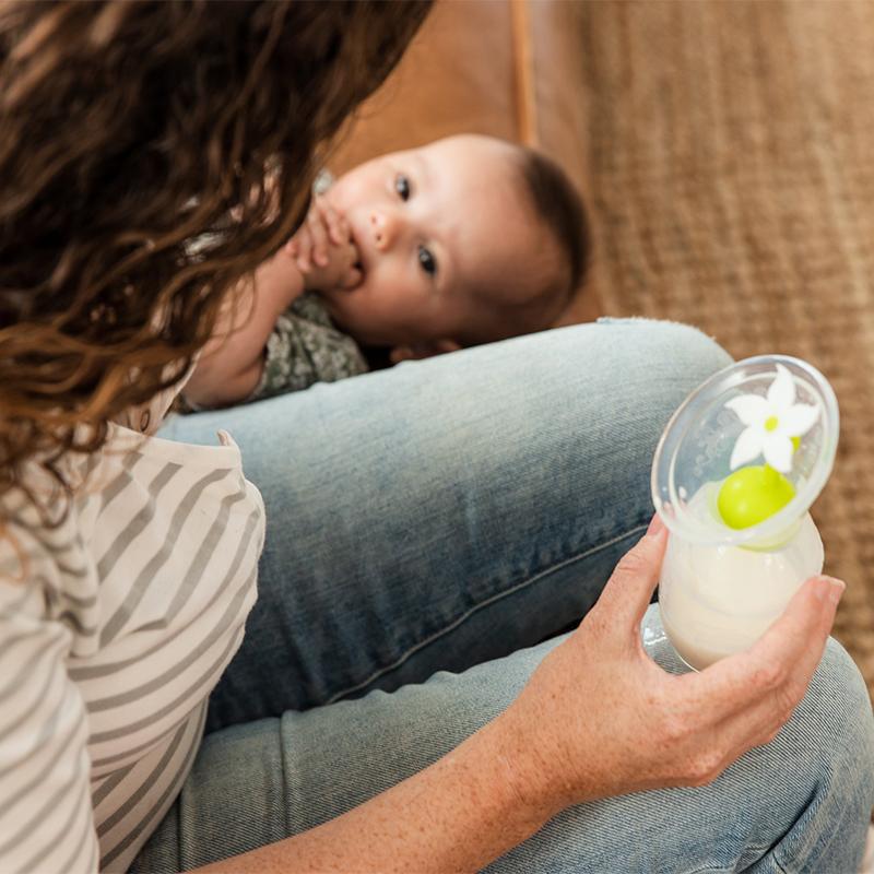 Silicone Breast Pump Flower Stopper | Haakaa.